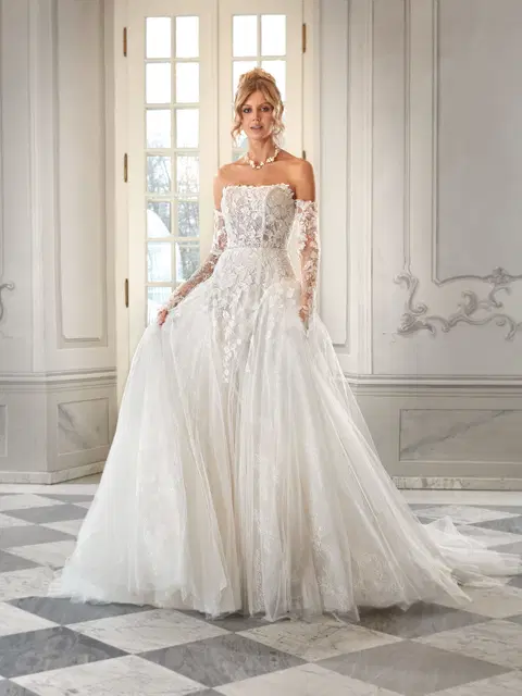 Phoenix wedding dress by Vanilla Sposa, A-line, lace