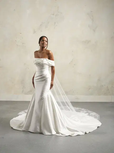 Giselle wedding dress by Sottero & Midgley, fit & flare, satin