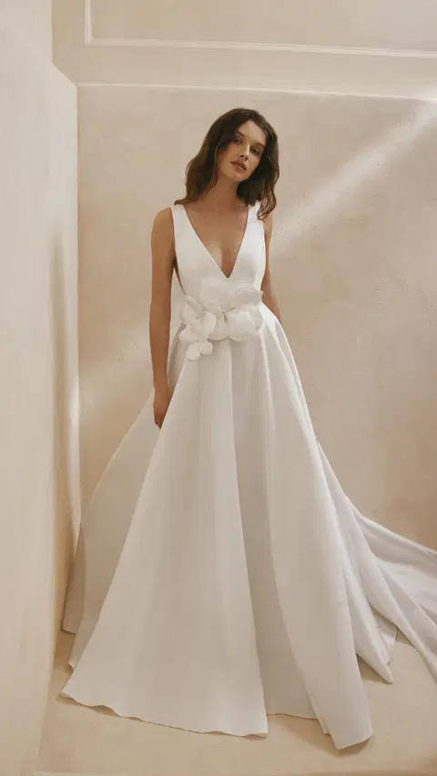 Venetia wedding dress by Anna Kara, ball gown, mikado