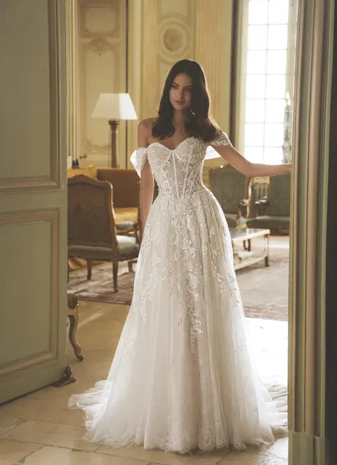 Gail wedding dress by ÉLYSÉE, A-line, lace