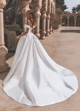 Viviana by Enzoani - view 5 of 6
