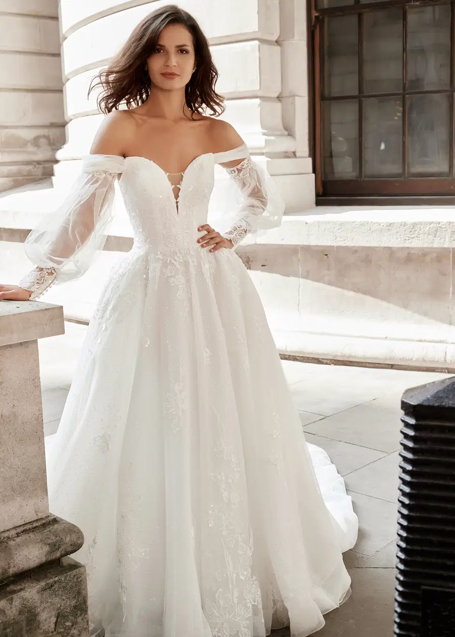 DEBBIE HARRY by Dando London: Ball Gown silhouette, sweetheart neckline, long sleeves, lace