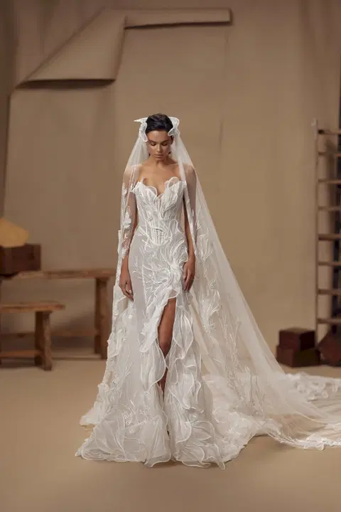 Isabella Brant Brautkleid von Innocentia Divina, Meerjungfrau, Organza