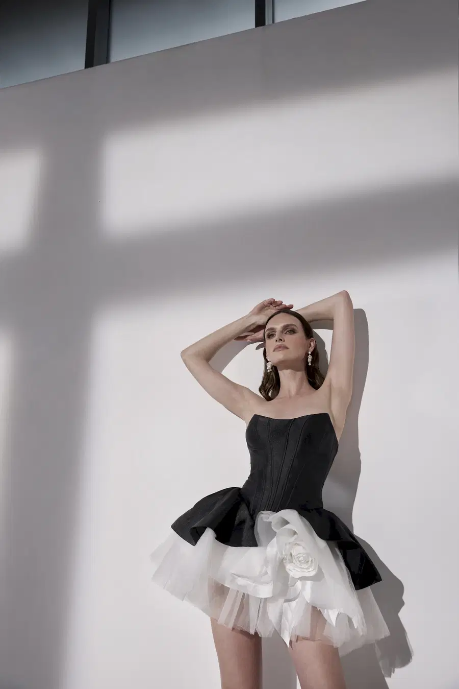 Taylor by Avenue by Josephine Scott - view 3 of 6