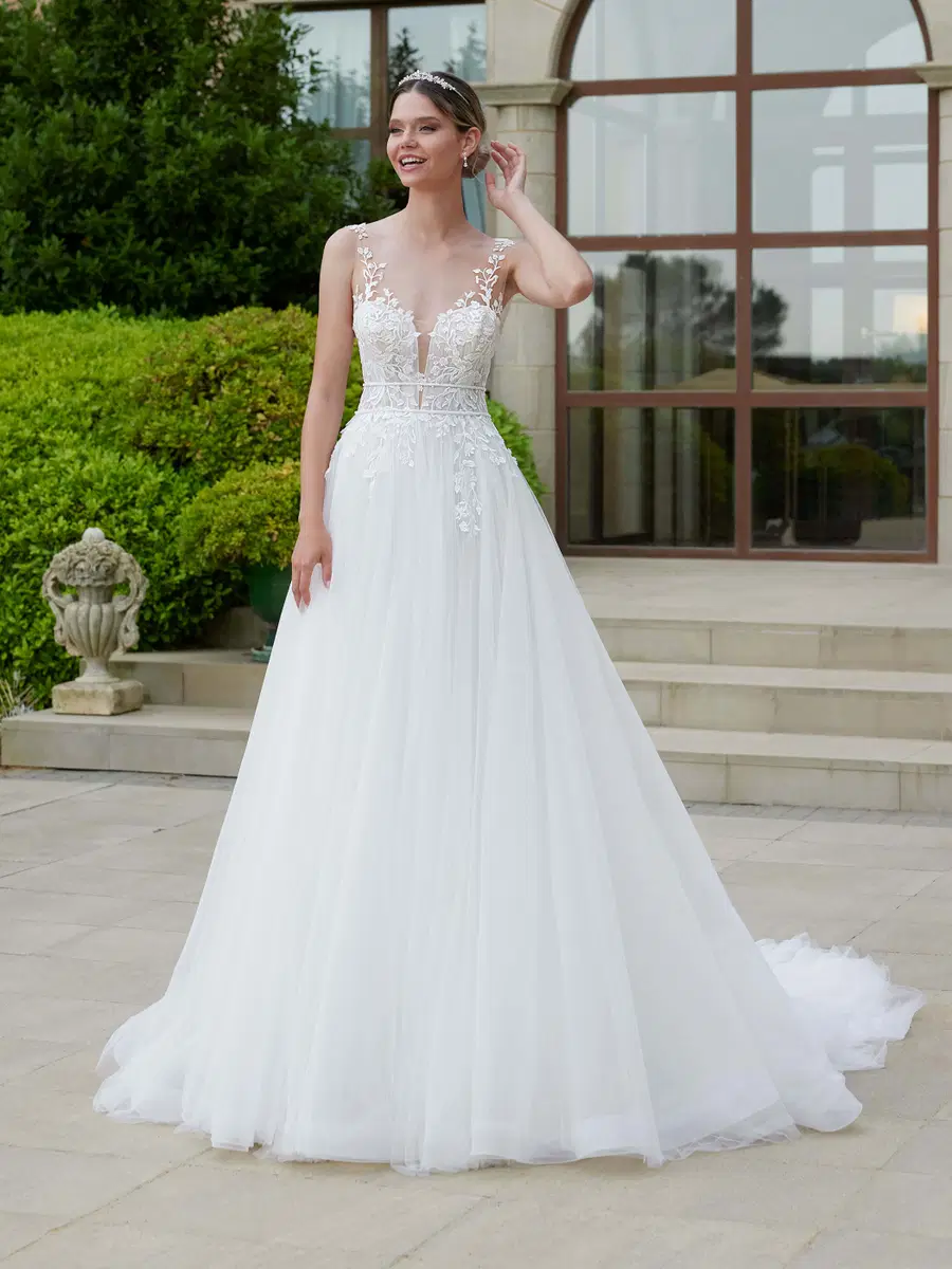 MORGANITE by Bianco Evento: Ball Gown silhouette, deep V-neck neckline, sleeveless, tulle