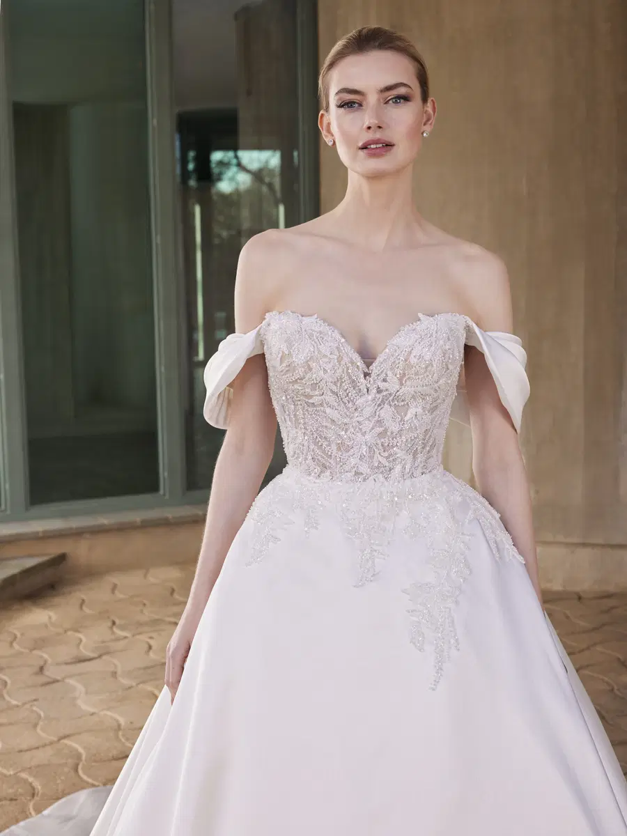 CHILLS by Pronovias - view 3 of 4