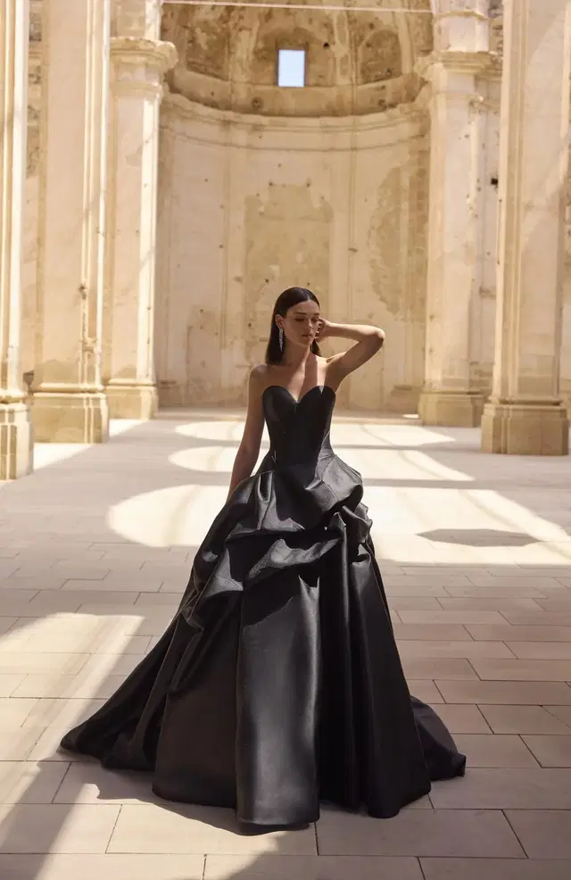 Helen by Veni Infantino: Ball Gown silhouette, sweetheart neckline, mikado