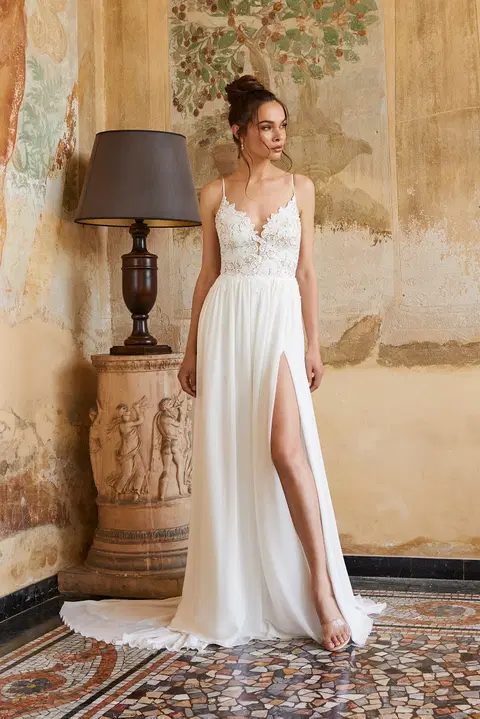 Style E-5208 wedding dress by Elizabeth Passion, A-line, lace