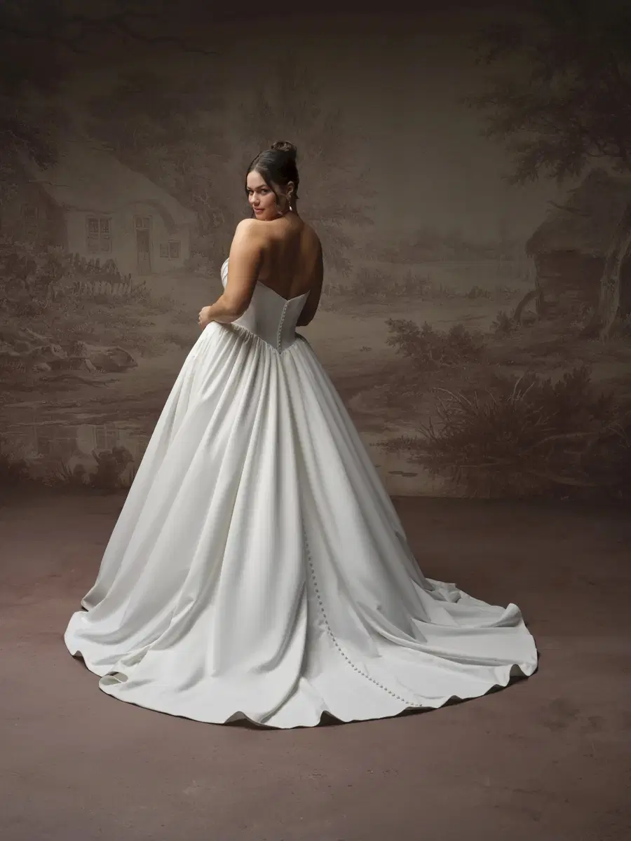 VANESSA by Rebecca Ingram - view 4 of 6