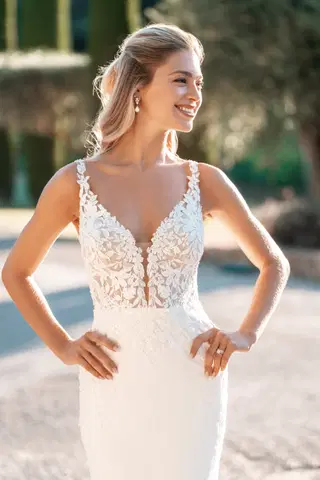 A1305 by Allure Bridals - view 4 of 5