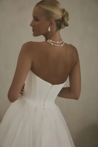 2637 by Casablanca Bridal - view 4 of 7