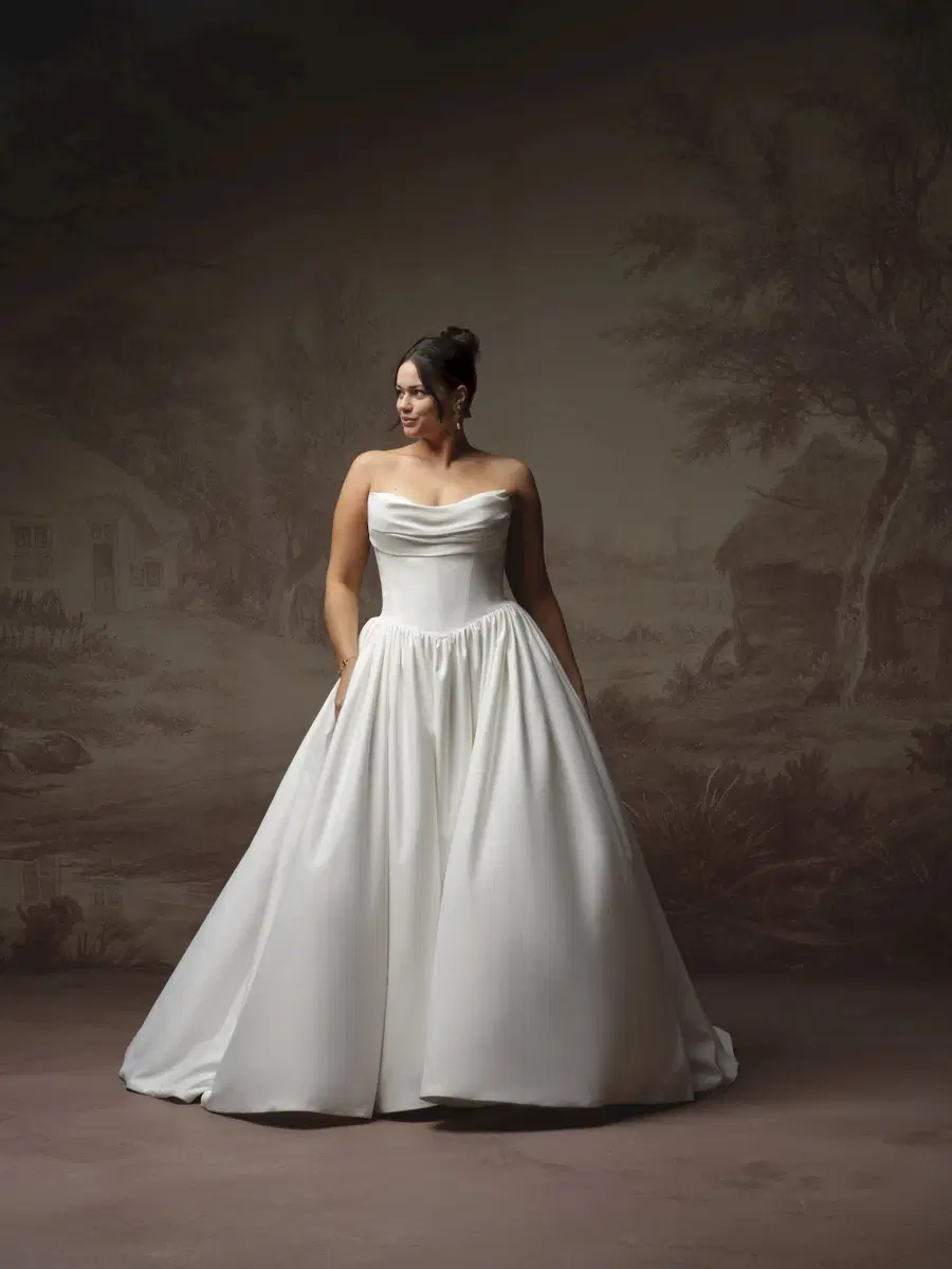 VANESSA by Rebecca Ingram - view 3 of 6