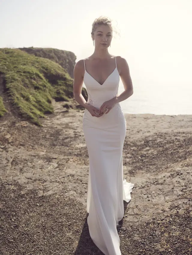 Dionne by Rebecca Ingram - view 2 of 6