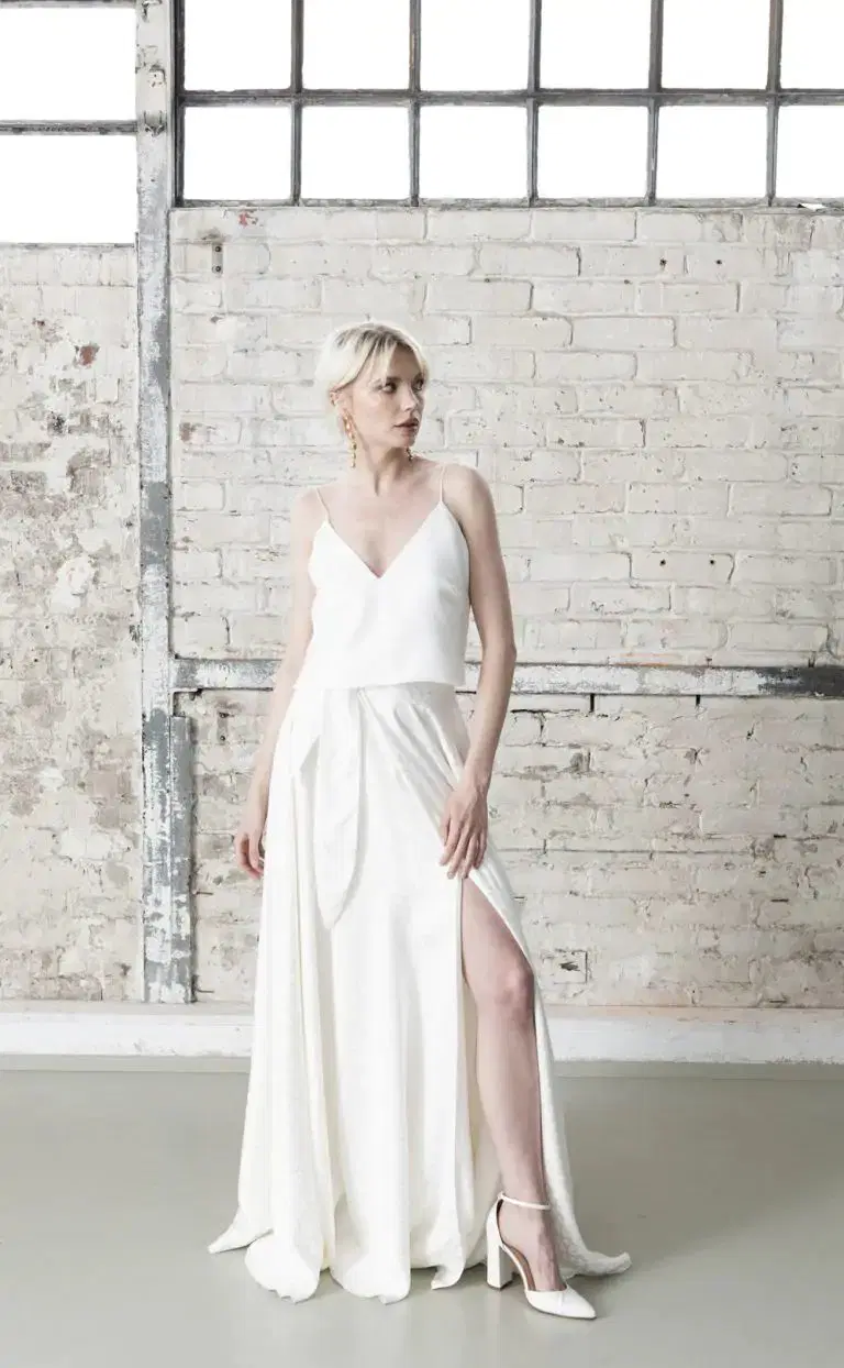 Tansila Top & Tansila Skirt by Kisui: Straight silhouette, V-neck neckline, sleeveless, satin