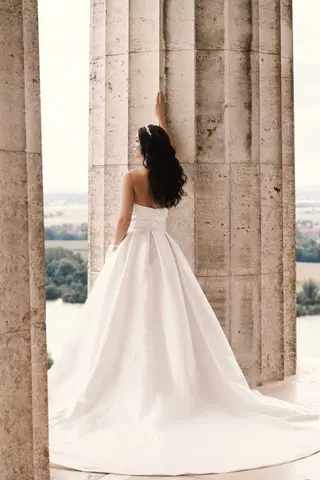 Callista by Amo & Luv - view 4 of 4