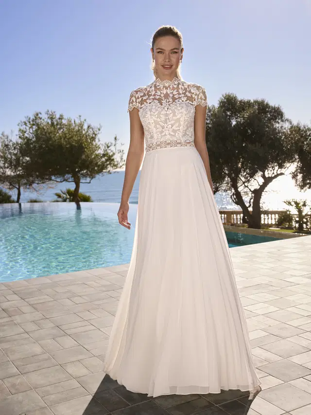 LIATRES by Ladybird: A-Line silhouette, high neck neckline, short sleeves, lace