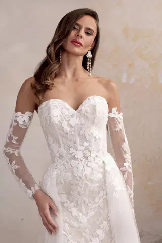 Cecilia by Donna Salado Couture - view 4 of 7