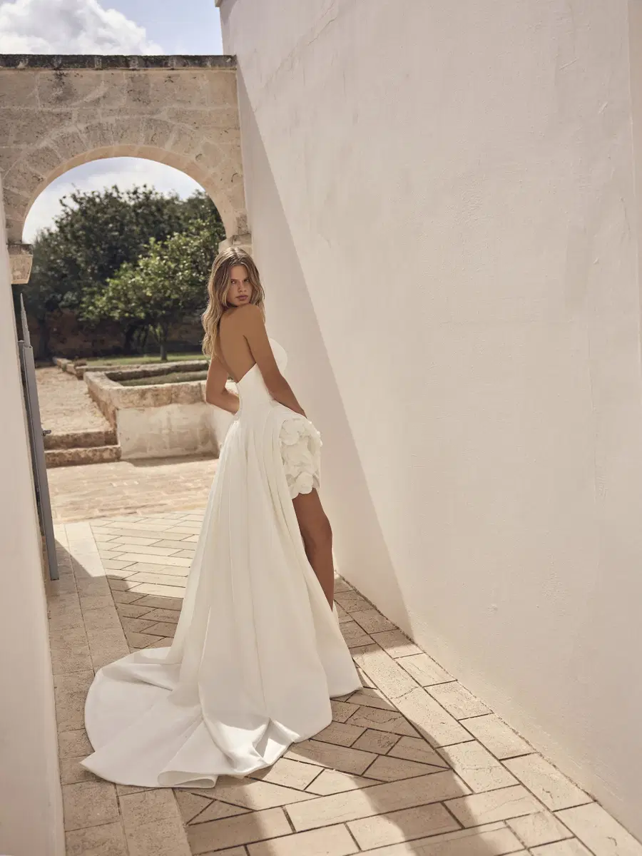 Lia von Modeca Bridal - Ansicht 2 von 5