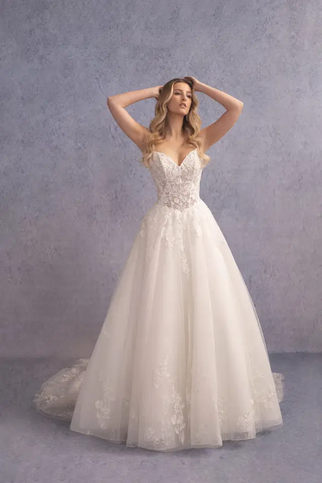 Cleo by Donna Salado Bridal: A-Line silhouette, sweetheart neckline, sleeveless, lace