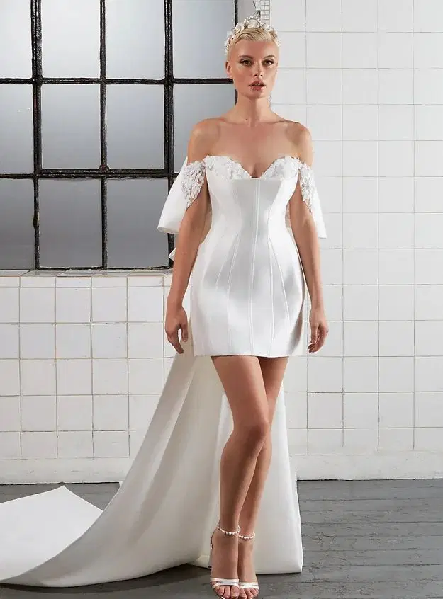 Mimi by Avenue by Josephine Scott: Short silhouette, cap sleeves, crepe