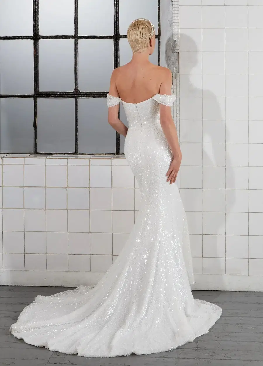Eva by Avenue by Josephine Scott - view 7 of 7