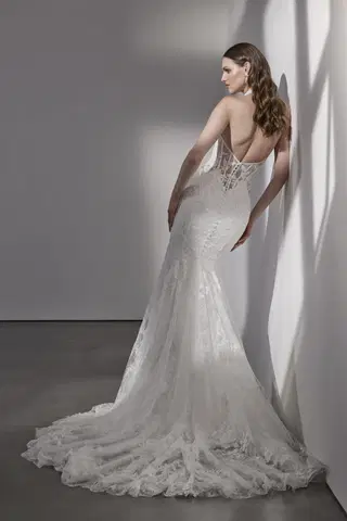 Kennedy by Avenue by Josephine Scott - view 4 of 4