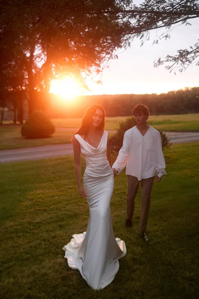 Elisia by Anne Mariée: Mermaid silhouette, off-shoulder neckline, sleeveless, stretch satin