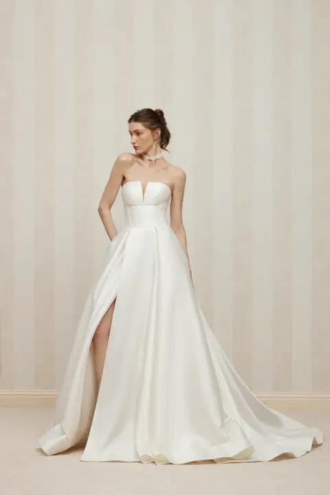 Daniela wedding dress by Anne Mariée, A-line, mikado