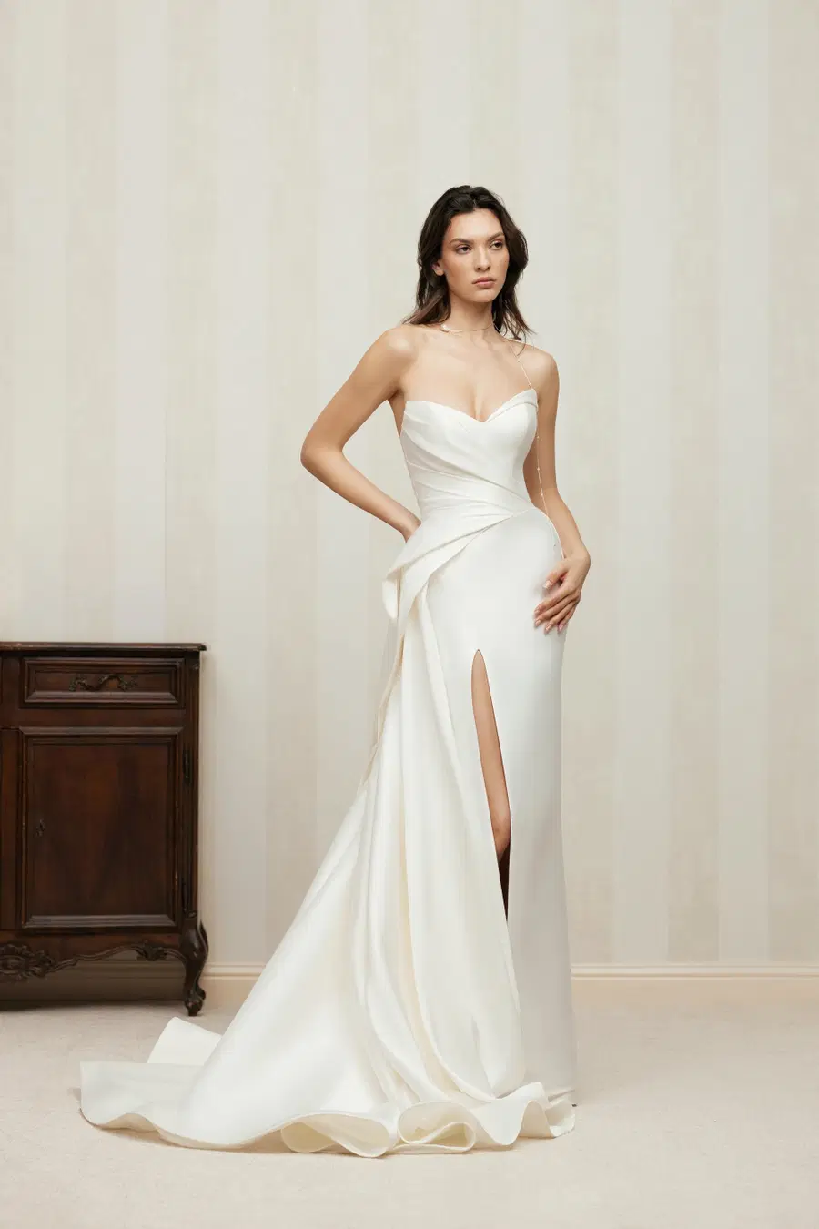 Monika by Anne Mariée: Mermaid silhouette, sweetheart neckline, sleeveless, mikado