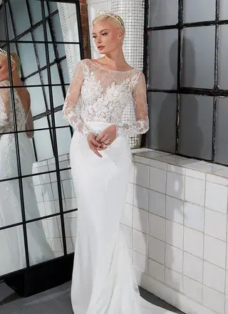 Natalia by Avenue by Josephine Scott - view 2 of 5