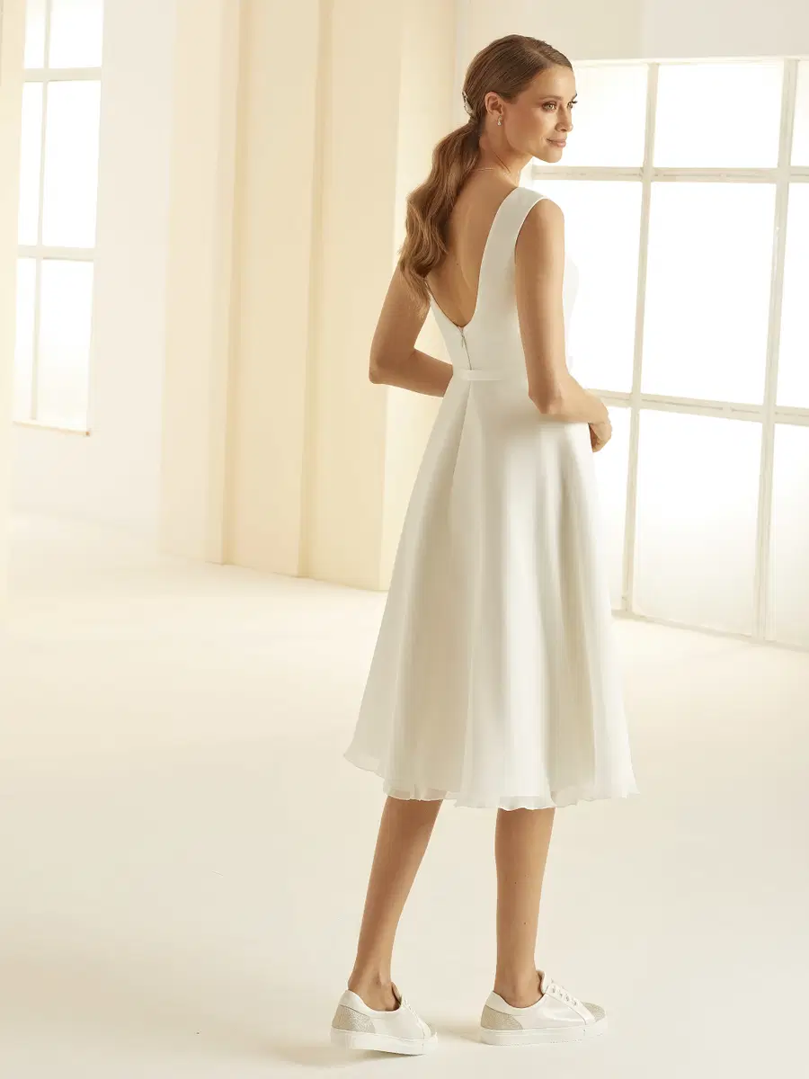 KORNELIA by Bianco Evento - view 3 of 3