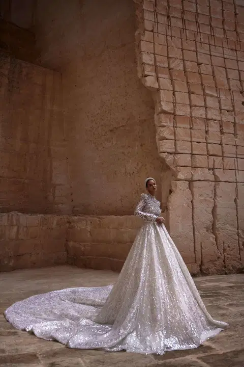 Amberleigh wedding dress by Milla Nova, princess, lace