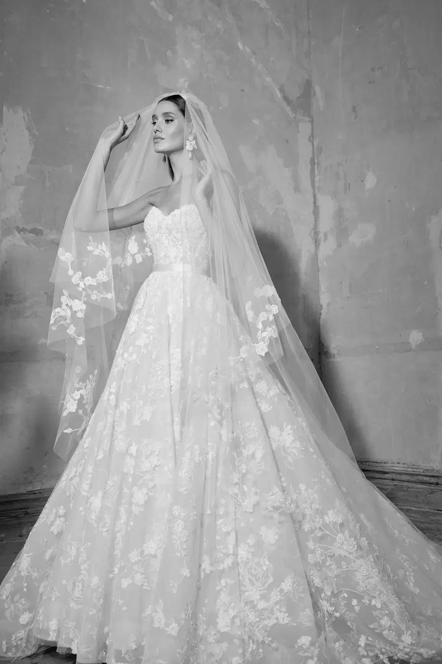 Camilla by Josephine Scott - view 5 of 9