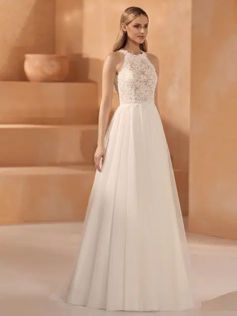 Zula wedding dress by Bianco Evento, A-line, lace