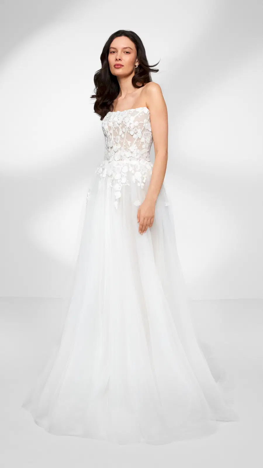 Vesna by Anna Kara: Ball Gown silhouette, straight neckline, separate sleeves, chiffon