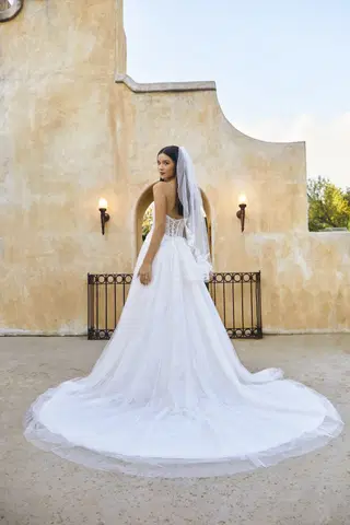 Cordelia by Beloved by Casablanca - view 5 of 8