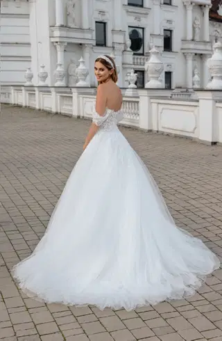 5568 by Serena Bridal - view 4 of 4