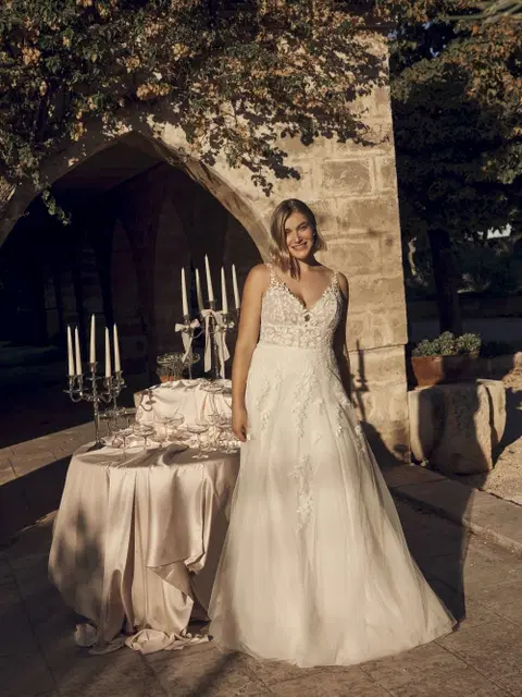 Nova Brautkleid von Modeca Bridal, A-Linie, Tüll