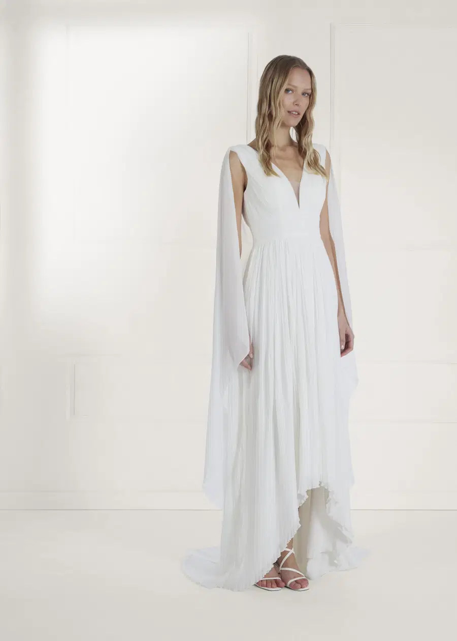 NIS by Serravalle: A-Line silhouette, deep V-neck neckline, chiffon