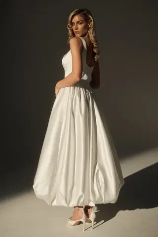 LE170-2 by Casablanca Bridal - view 4 of 8