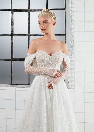 Nova by Avenue by Josephine Scott - view 3 of 5