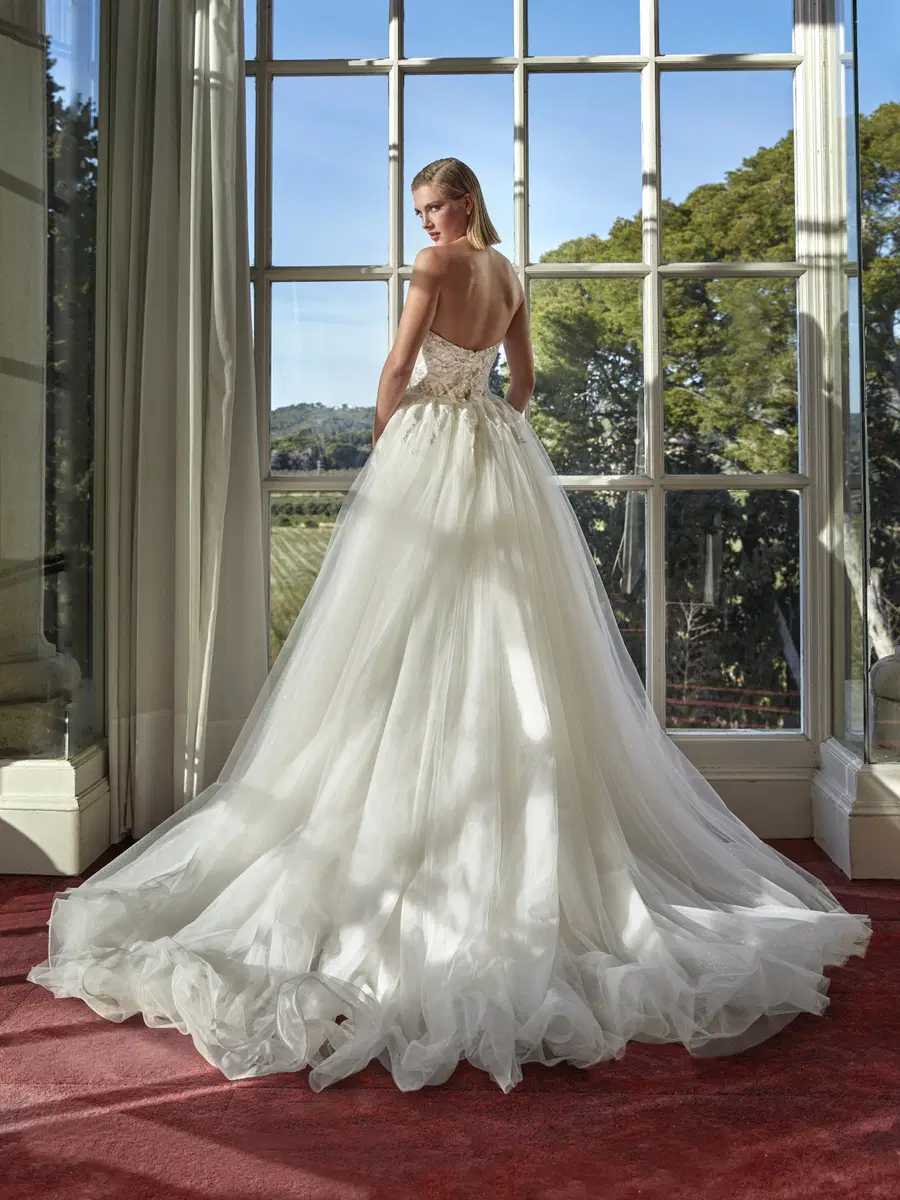 BLOS by Pronovias Privée - view 2 of 4