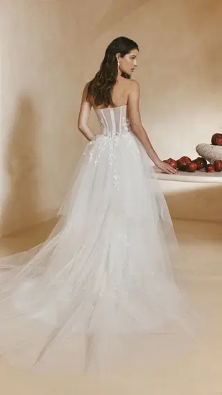 Donna by Anna Kara - view 6 of 6