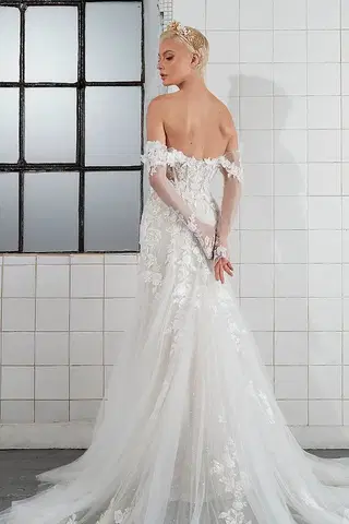 Lane by Avenue by Josephine Scott - view 5 of 10