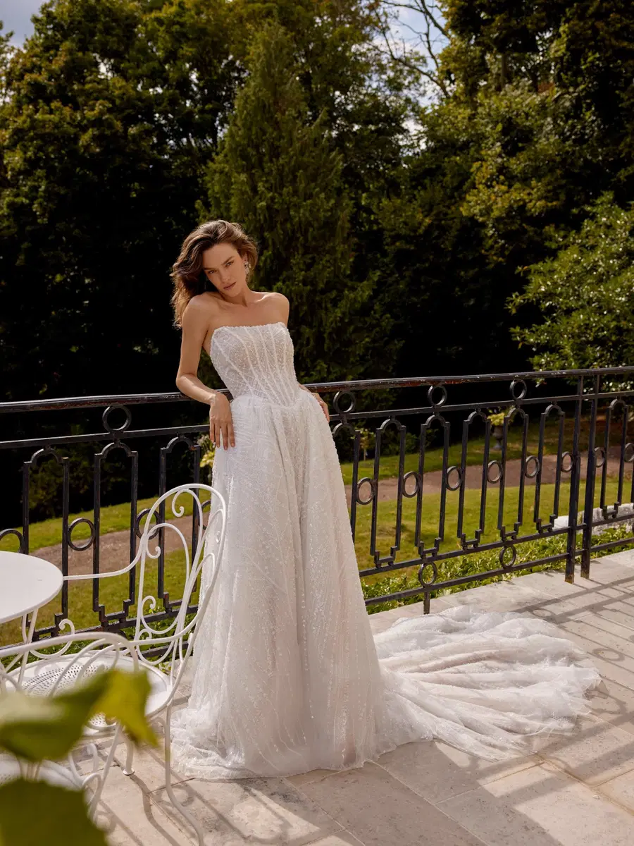 Majesty by Justin Alexander: straight neckline, sleeveless, tulle