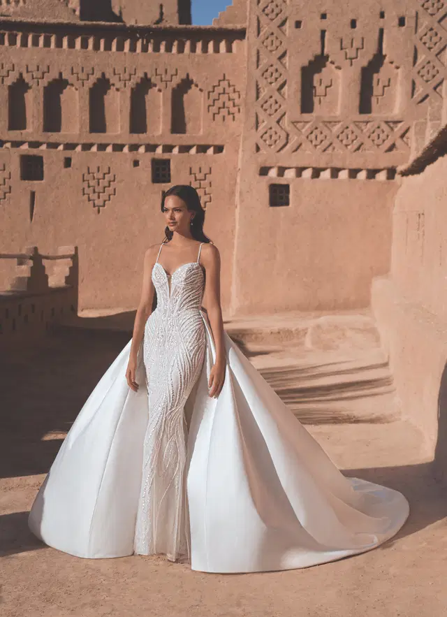 Tee by Enzoani: Ball Gown silhouette, sweetheart neckline, lace