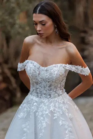 Hermosa by Jarice - view 3 of 5