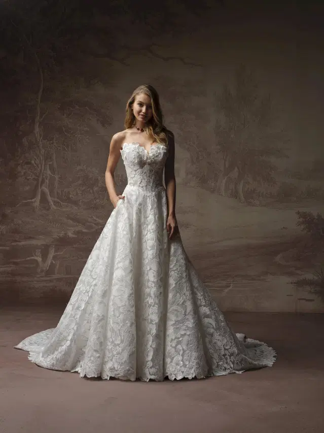 MERRIGAN by Sottero & Midgley: A-Line silhouette, sweetheart neckline, detachable sleeves, lace