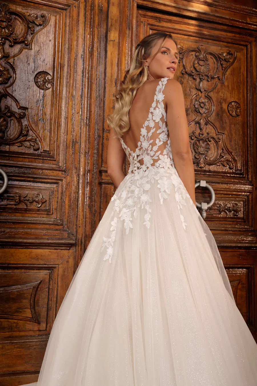 Arnolda by Azuree Bridal - view 3 of 4