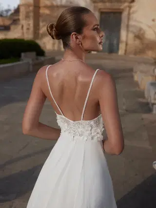 Amalia by Bianco Evento - view 4 of 4